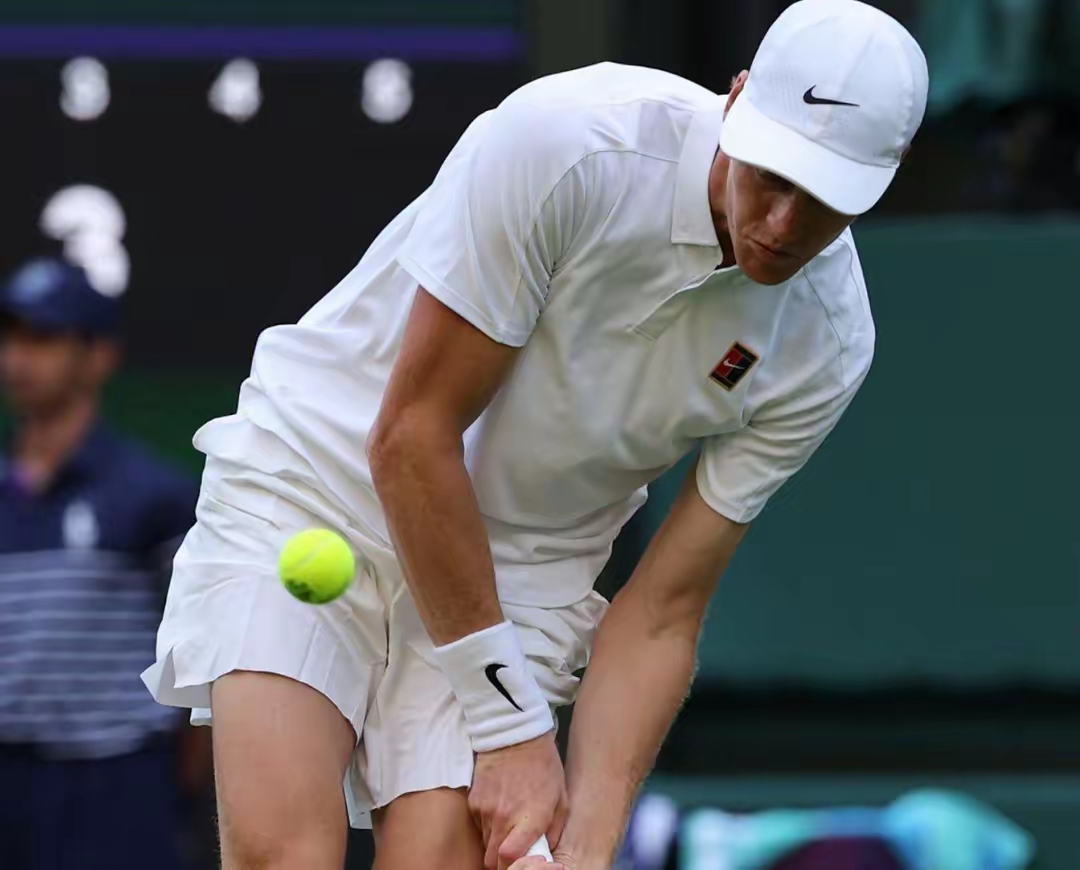 年终总决赛险胜拉沃尔杯，辛纳刷新纪录