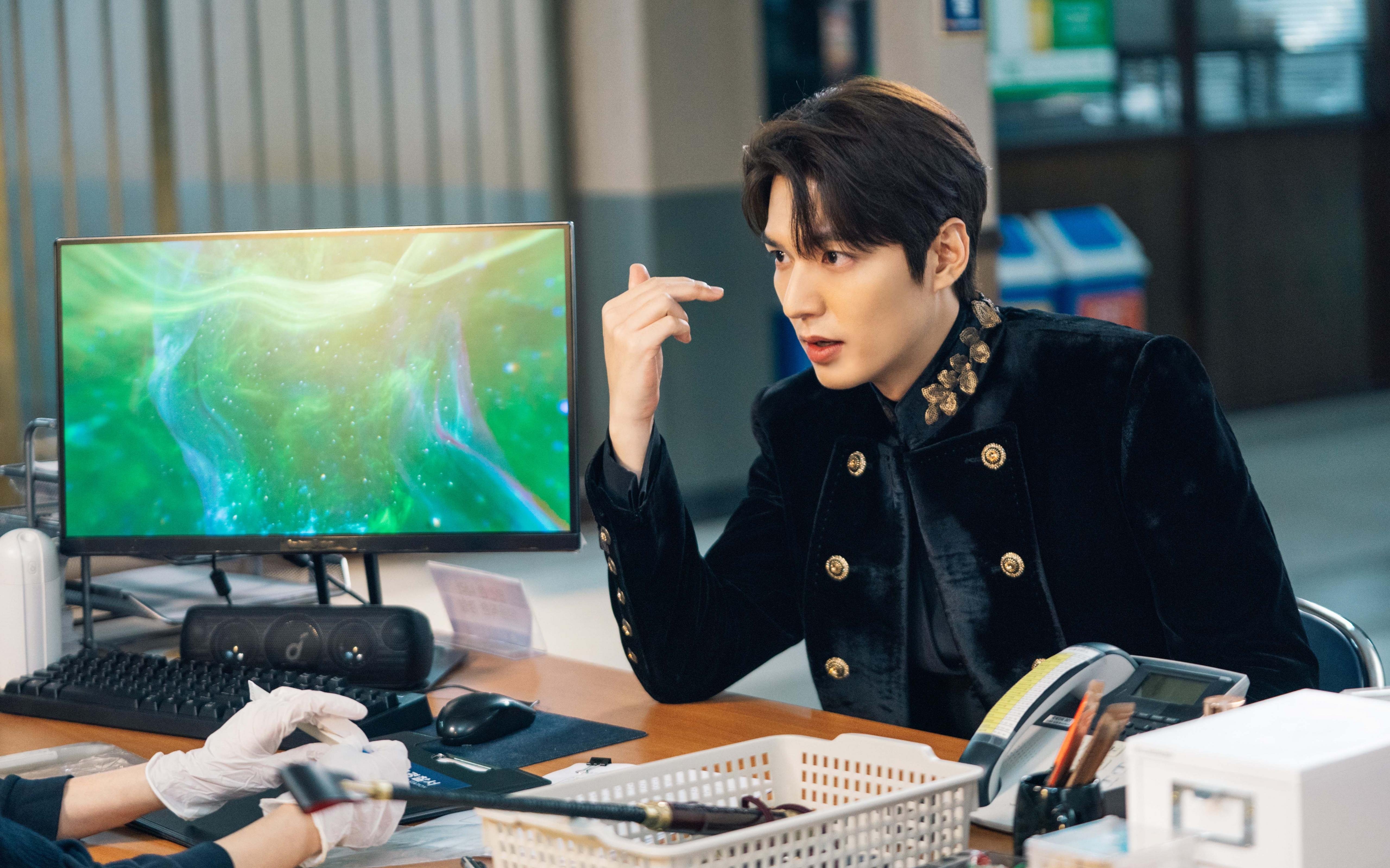 爱游戏官网-从年终总决赛的遗憾到戴维斯杯的救赎，鲁德的2023年逆袭之路