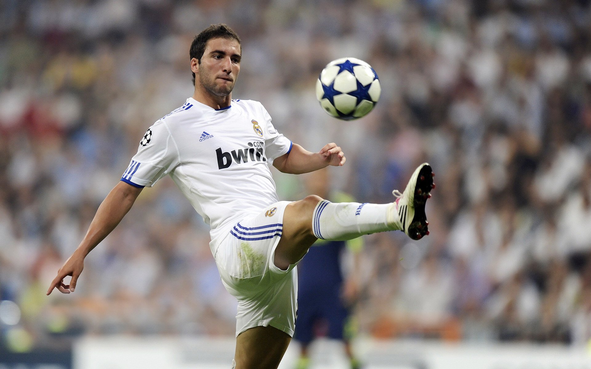 杰伦·格林,撕裂夜幕的火焰,猛龙冰冷链条锁死独行侠困兽