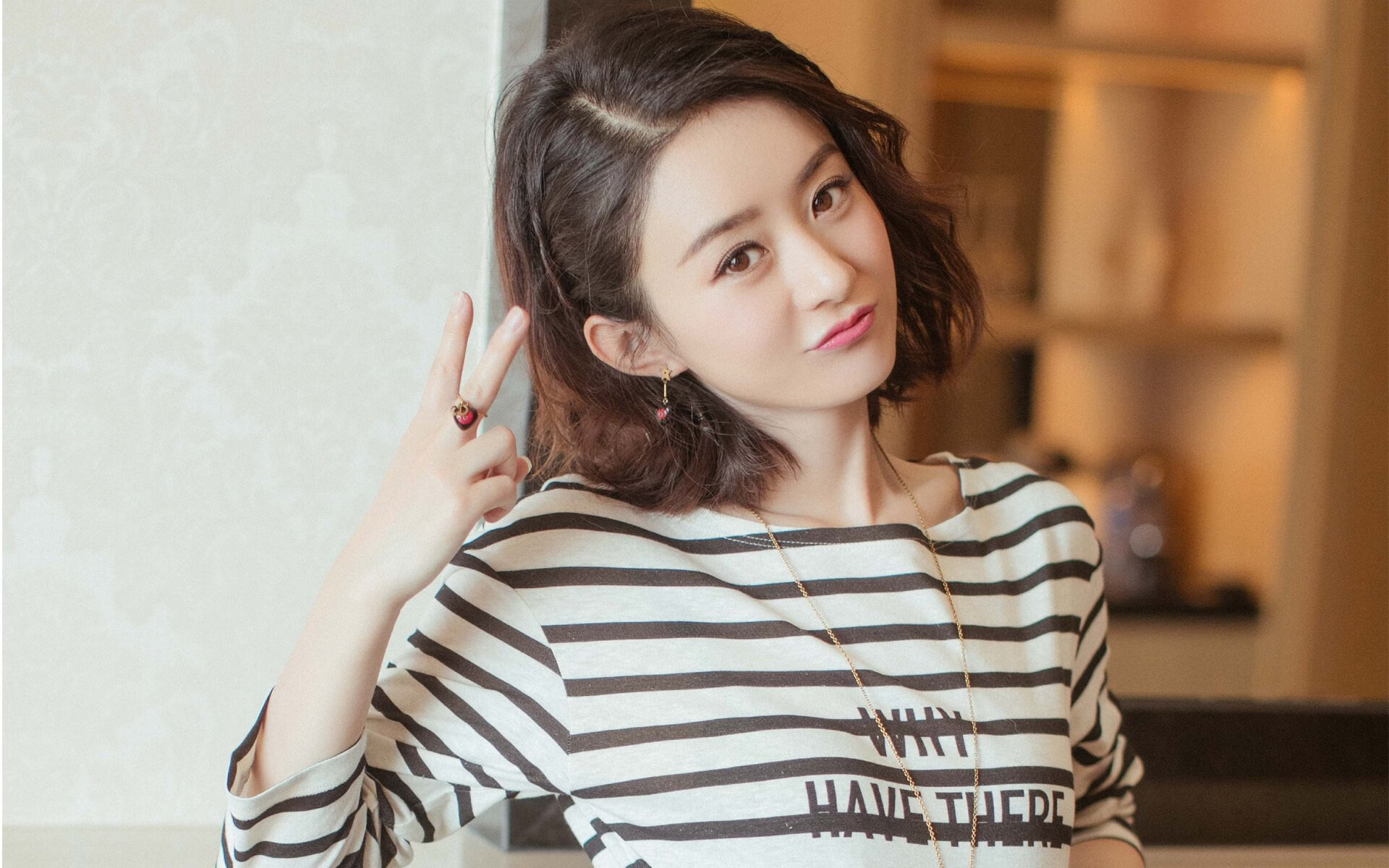 东瀛魔法 vs 北欧铁血，绿茵场上两种唯一性的对话