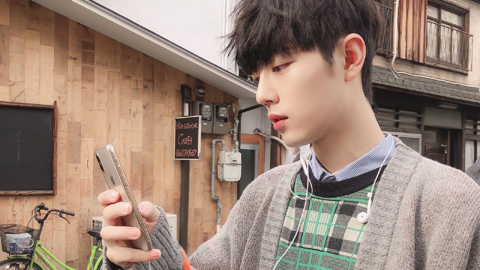 爱游戏APP-唯一性的颂歌，从伊拉克的强行终结到莱万的德甲统治